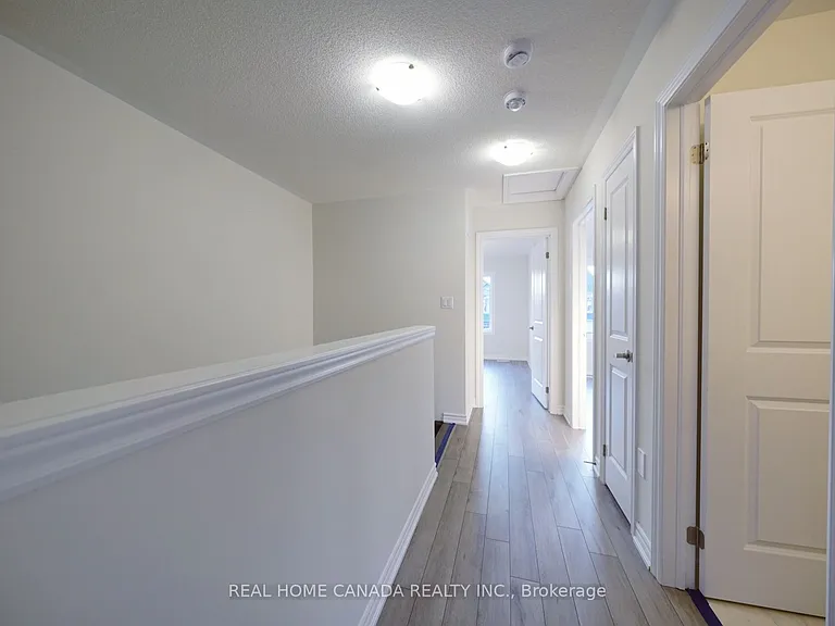 24 Durham Ave — Photo 12
