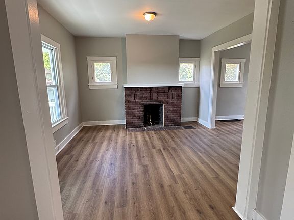 RENT - TIL - OWN
Newly Remodeled
SPACIOUS 3 BEDROOM
NO * MONEY * DOWN
NO * DEPOSIT *
Just your first Month's Rent Gets Keys in Hand
Move in IMMEDIATELY
OPEN HOUSE *THIS* SATURDAY 10/16 from 12pm-1pm