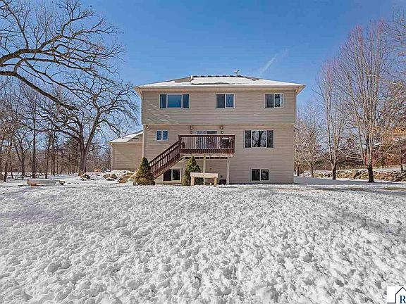 4th image of 624 Ridge Rd