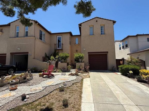 552 Echo Ln