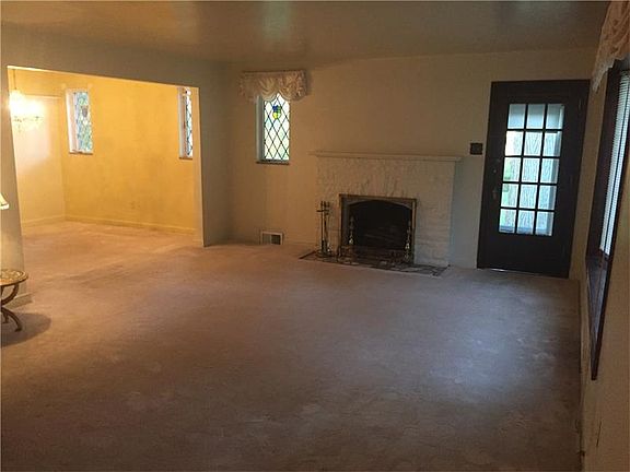 3rd image of 114 Woodland Dr