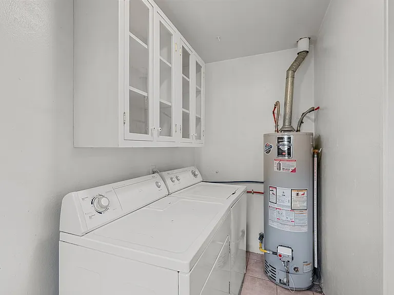 1393 S Grant St — Photo 14