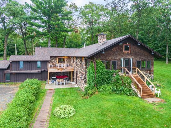 1082 240th Ave, Luck, WI 54853