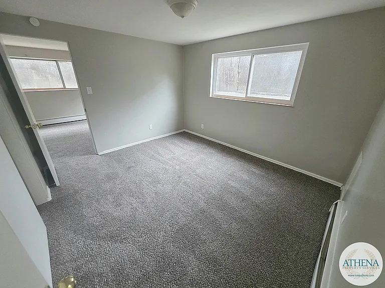 333 N Frederick St — Photo 5