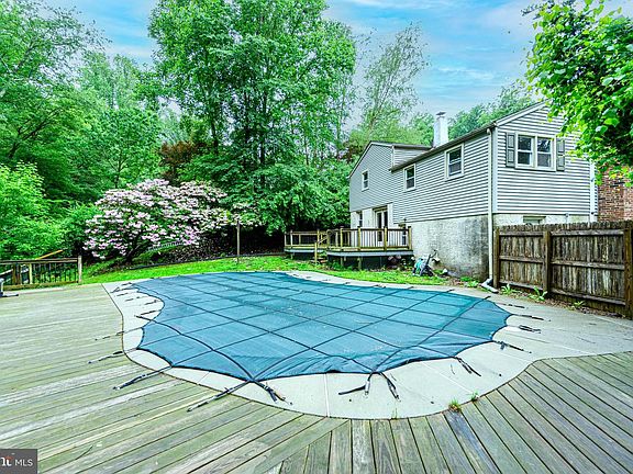 5th image of 1304 Sherwood Dr