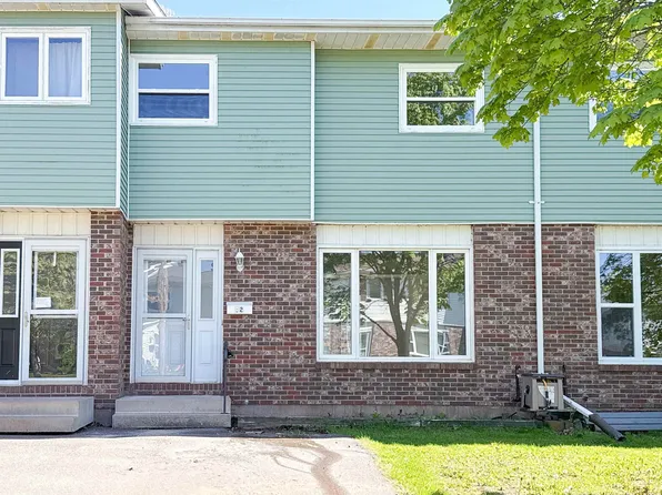 12 Dawson Ct, Charlottetown, PE C1A 8T1
