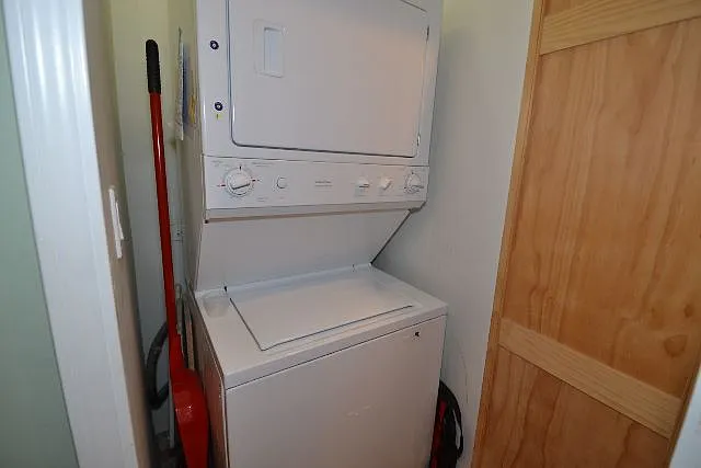 3121 N Hoyne Ave #1 — Photo 18