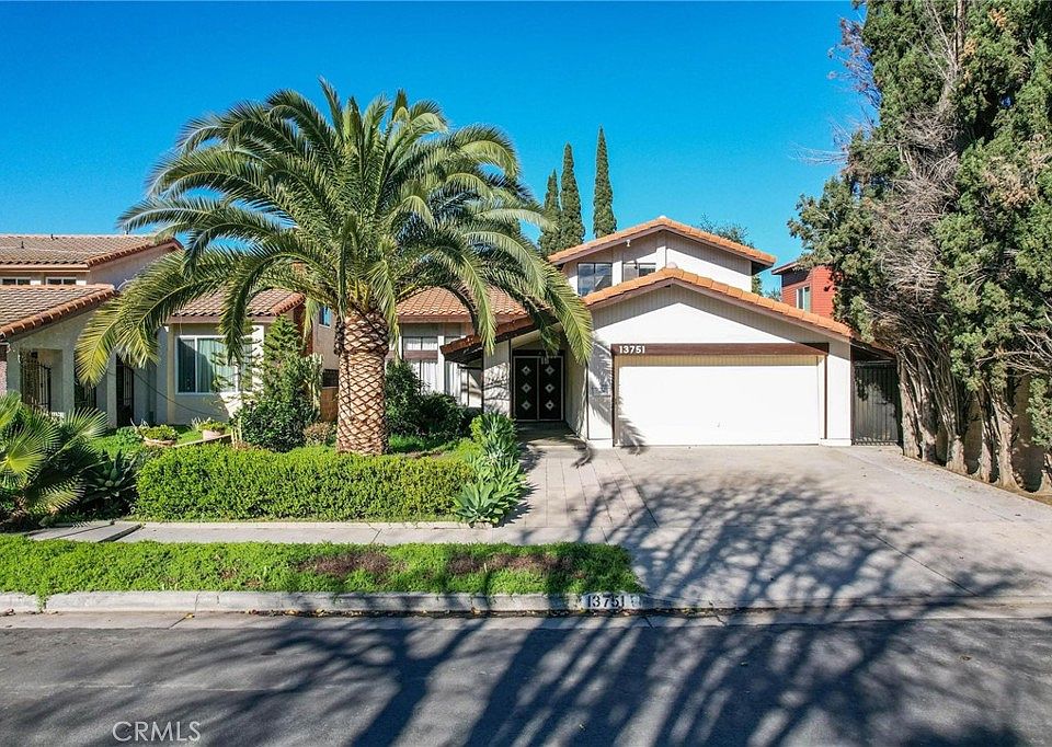 1st image of 13751 Cantlay St