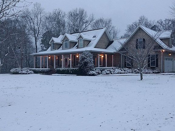4th image of 1156 Old Ringgold Rd