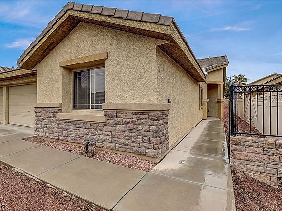 2nd image of 5836 Autumn Damask St