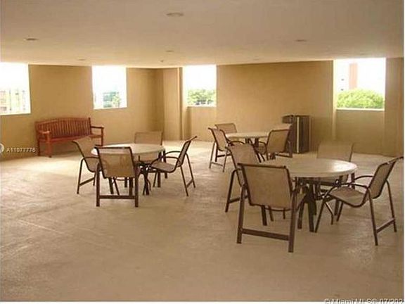 5th image of 117 NW 42nd Ave APT 1500