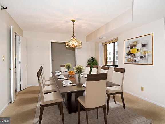 3rd image of 900 N Stafford St APT 2224