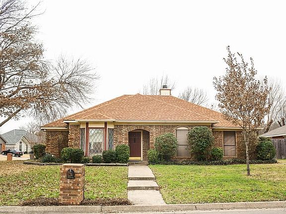2nd image of 5601 Caracas Dr