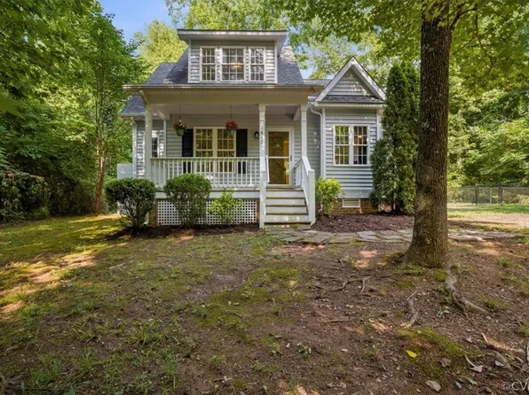 1642 Lakeside Dr, Powhatan, VA 23139