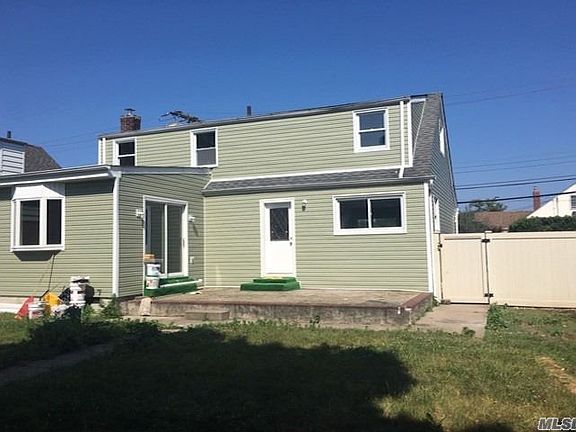 2nd image of 79 Covert Ave