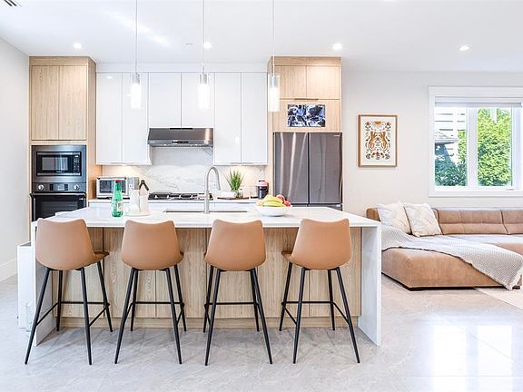 5th image of 1470 W 57th Ave