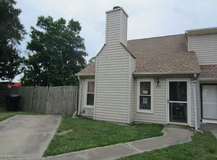 712 Crystal Springs Ct, Virginia Beach, VA 23462