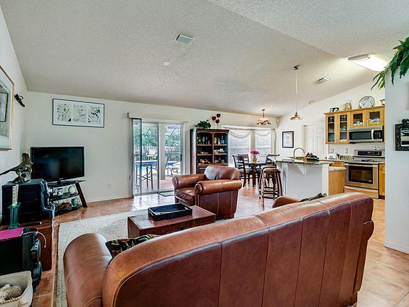 5th image of 3497 Saddle Brook Dr