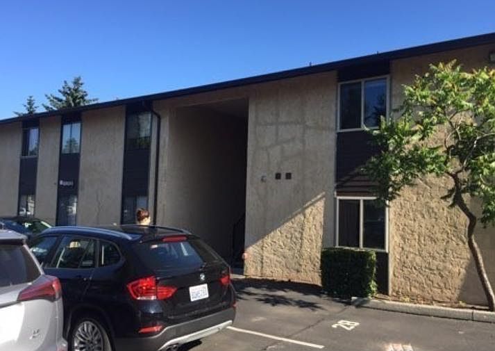 1st image of 12424 NE 145th St APT C26