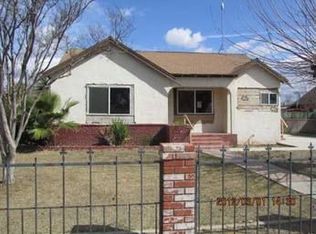 2208 Arlington St, Bakersfield, CA 93305