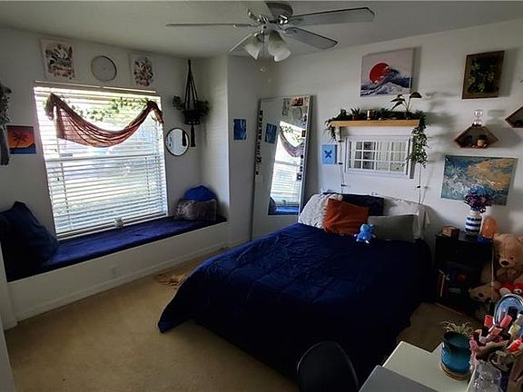 4th image of 18353 Holland House Loop