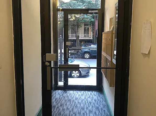 411 E 85th St APT 4C, New York, NY 10028