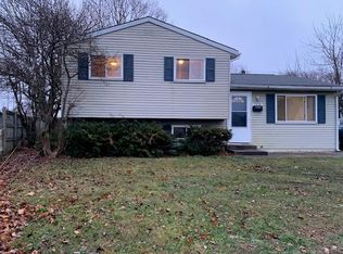 2526 Brownfield Rd, Columbus, OH 43232