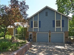 1025 Dunwich Dr, Liberty, MO 64068