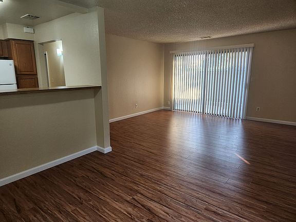 3rd image of 1190 S Winery Ave Unit 190