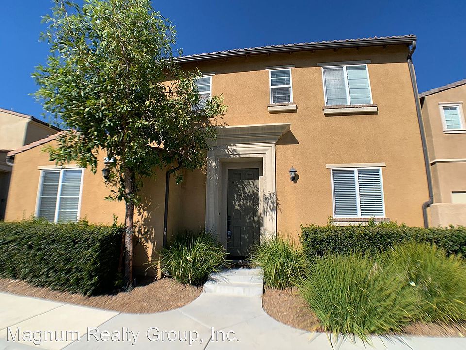 1st image of 37455 Paseo Tulipa