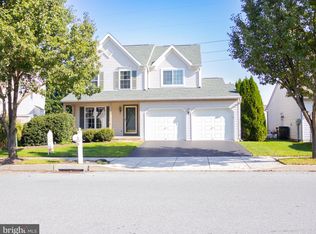 338 Cambridge Ln, Lititz, PA 17543