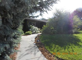 1417 Meadowlark Dr, Scottsbluff, NE 69361