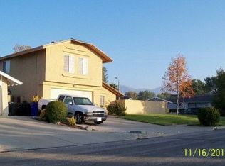 1016 Buxton Dr, Rialto, CA 92377