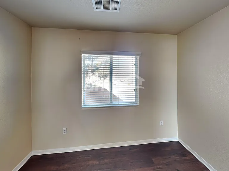 10819 Hawthorne Berry St — Photo 13