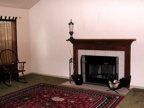 4th image of 3845 Highland Bluff Dr