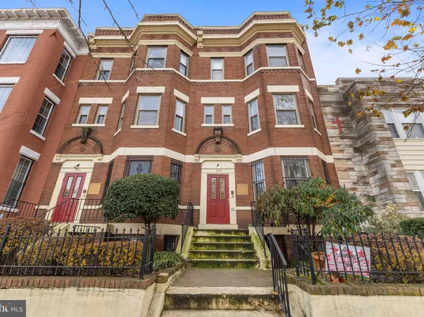 36 Q St NW, Washington, DC 20001