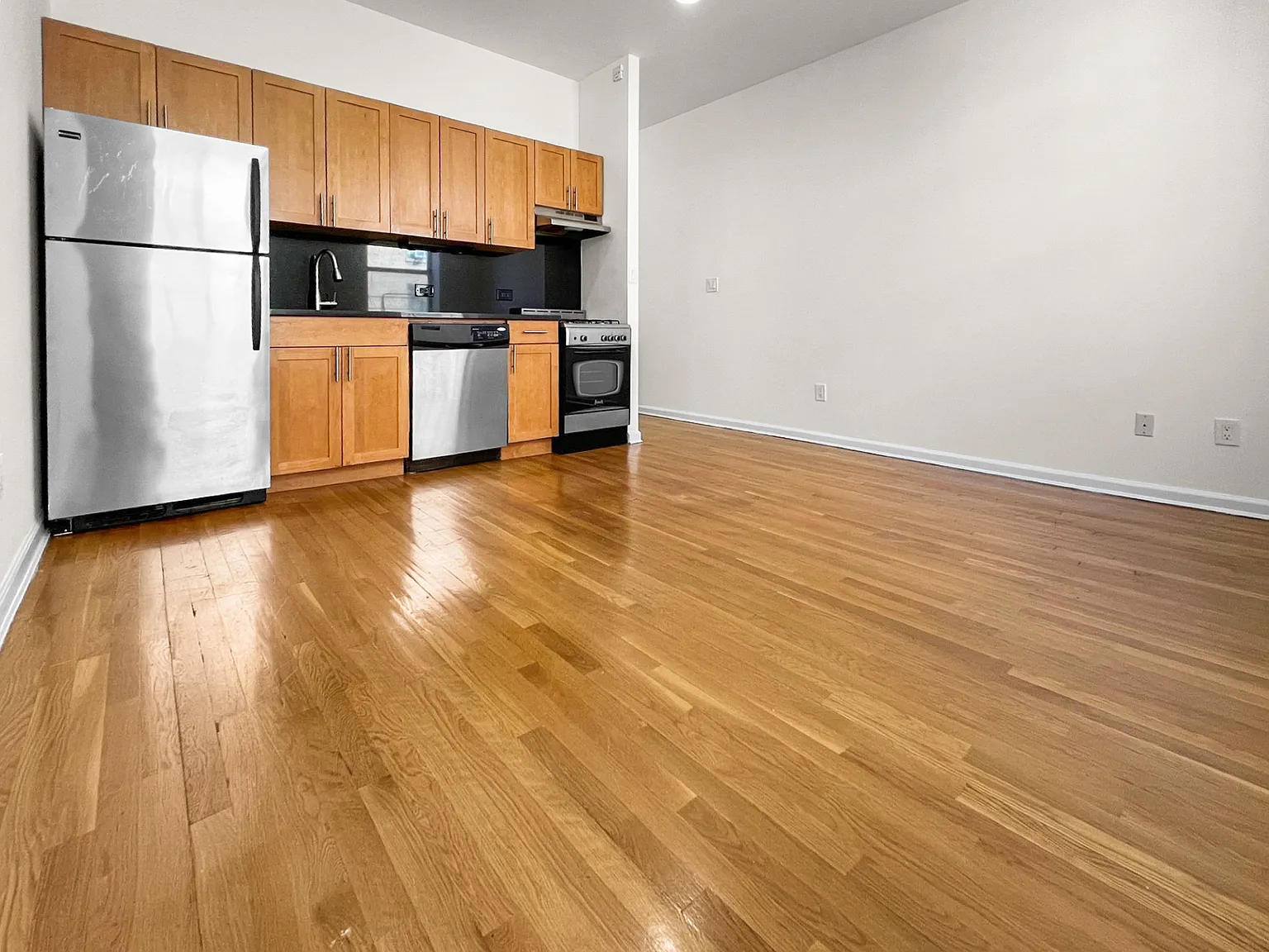 130 East 93rd Street — Photo 2