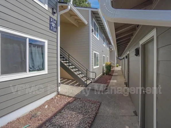 605 SE 121st Ave APT 4, Vancouver, WA 98683