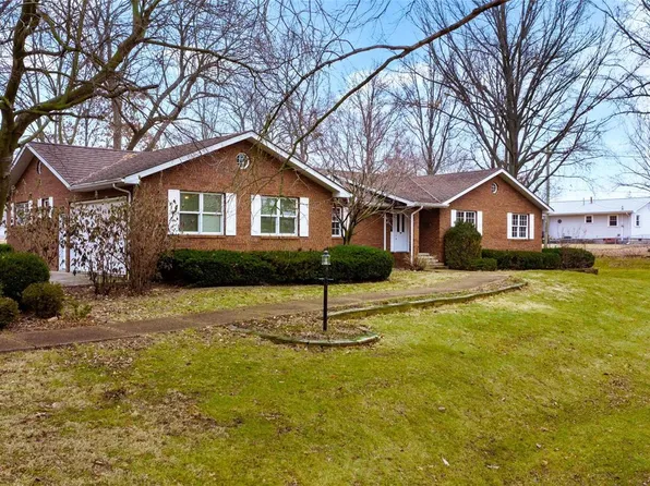 1275 E Ryder St, Litchfield, IL 62056