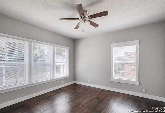 2nd image of 432 Fulton Ave APT 2