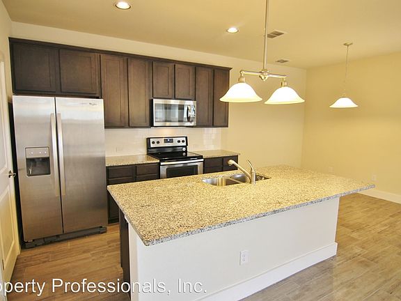 5th image of 723 Gristmill Dr