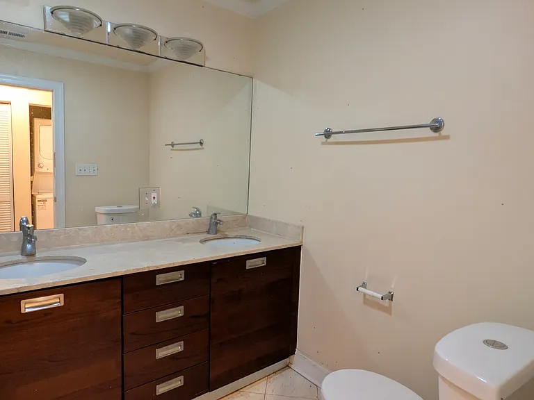 6937 N Oakley Ave #GE — Photo 13