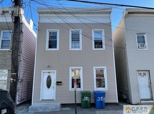387 Market St, Perth Amboy, NJ 08861