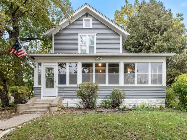 2600 Thomas Ave N, Minneapolis, MN 55411