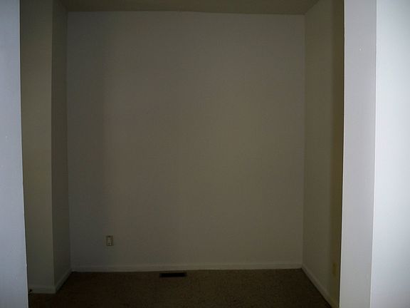 2nd image of 1427 S Pasfield St APT 1