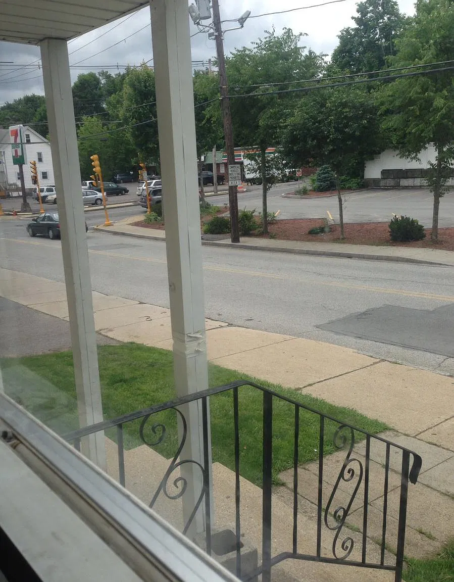 2 bed, 500 sqft, $1,350 — Photo 4