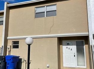 958 SW 74th Ave, Pompano Beach, FL 33068