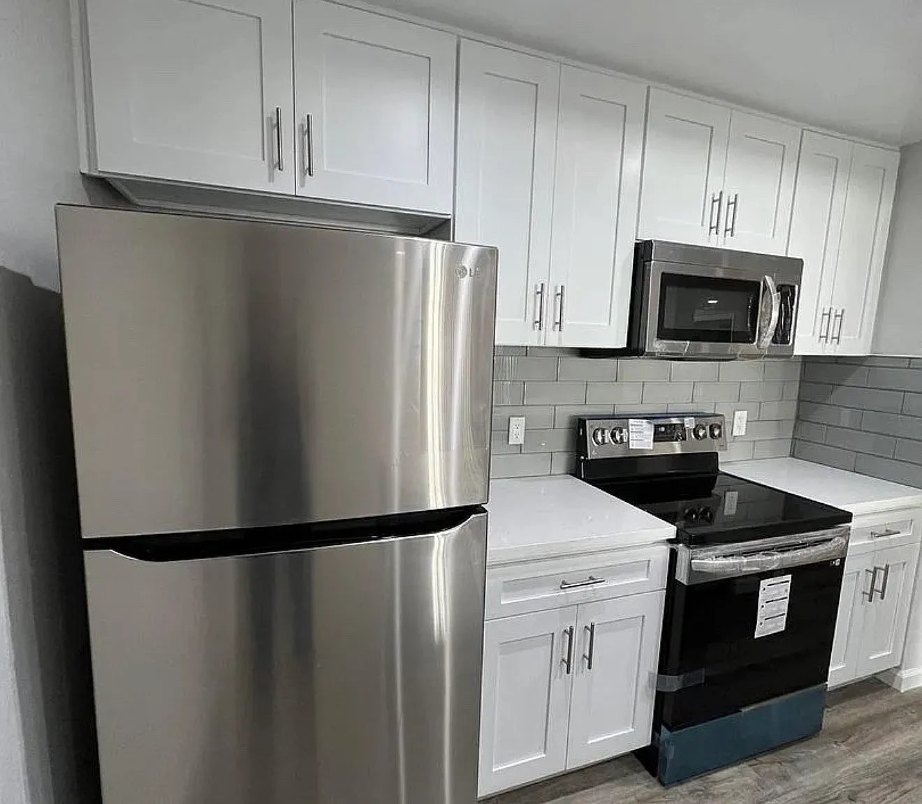 2 bed, 1250 sqft, $3,598 — Photo 3
