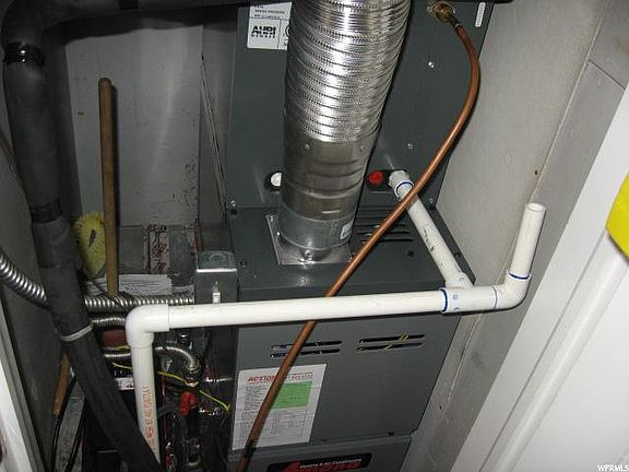 4th image of 465 E 1834 S