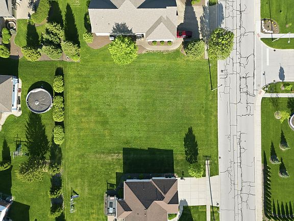 4th image of 613 W Corning Ave